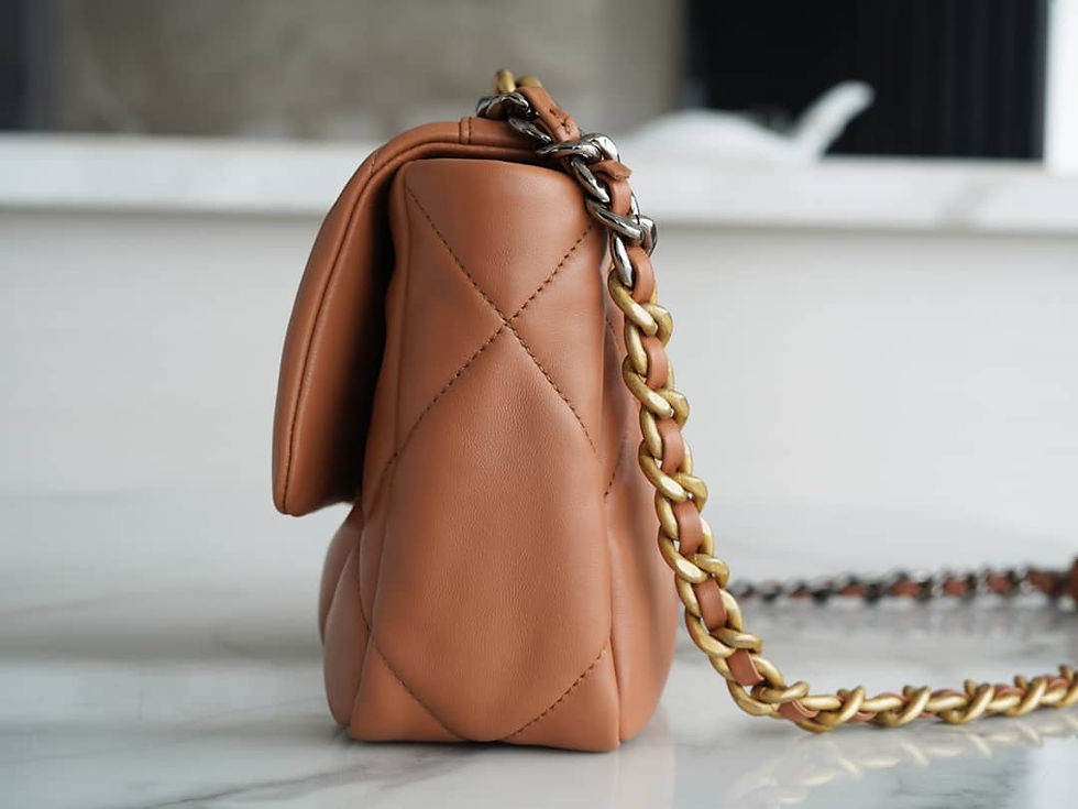 Thumbnail: 26cm 19bag caramel / gold buckle – CHL318