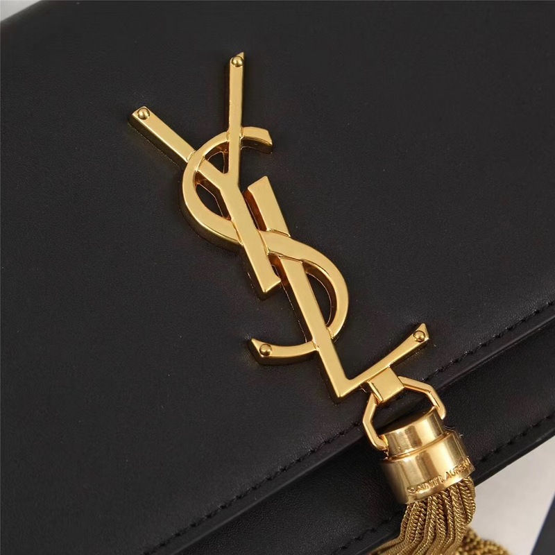 Thumbnail: foldable leather crossbody bag with zipper closure – SLY129