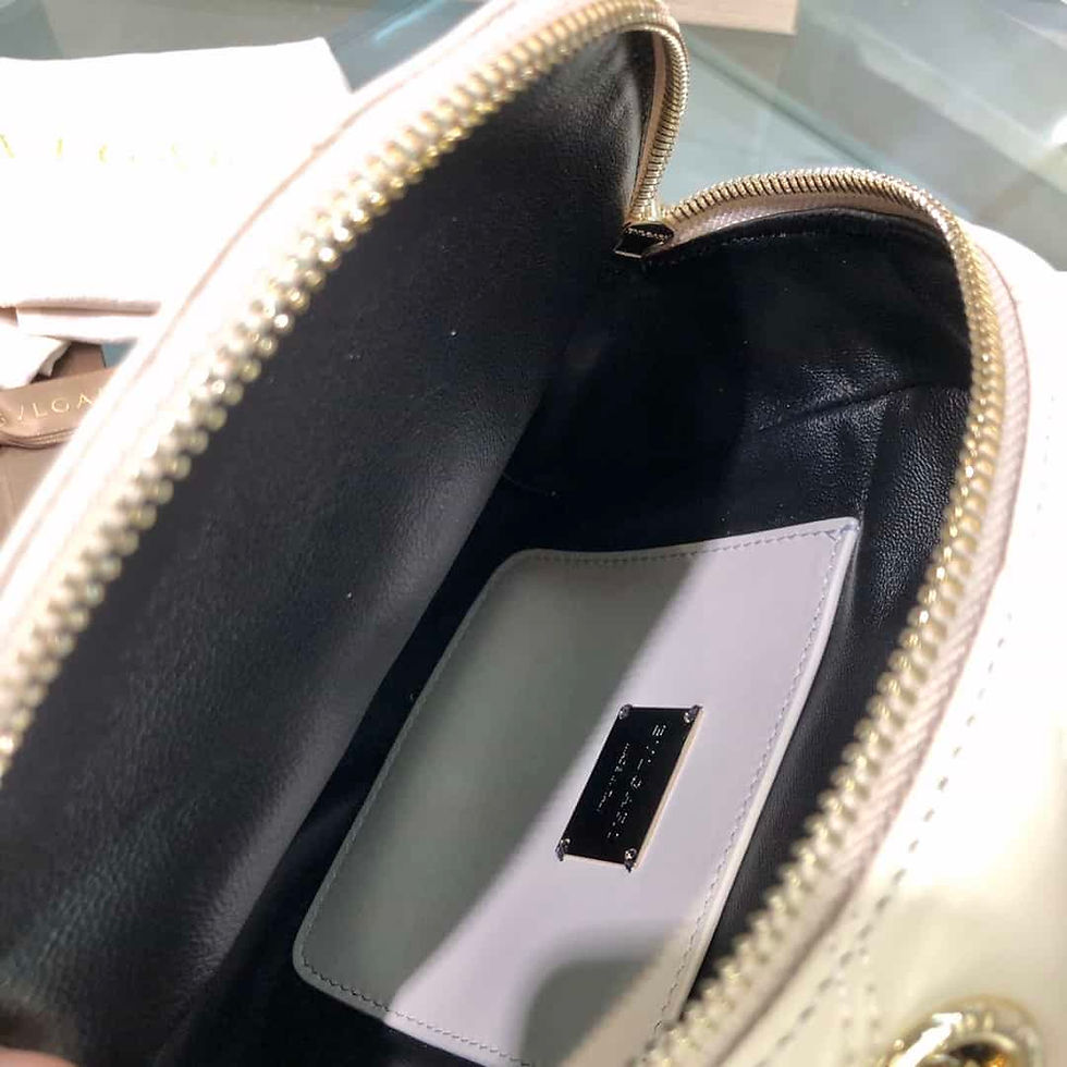 Thumbnail: Soft leather backpack with zip compartm – BVL150