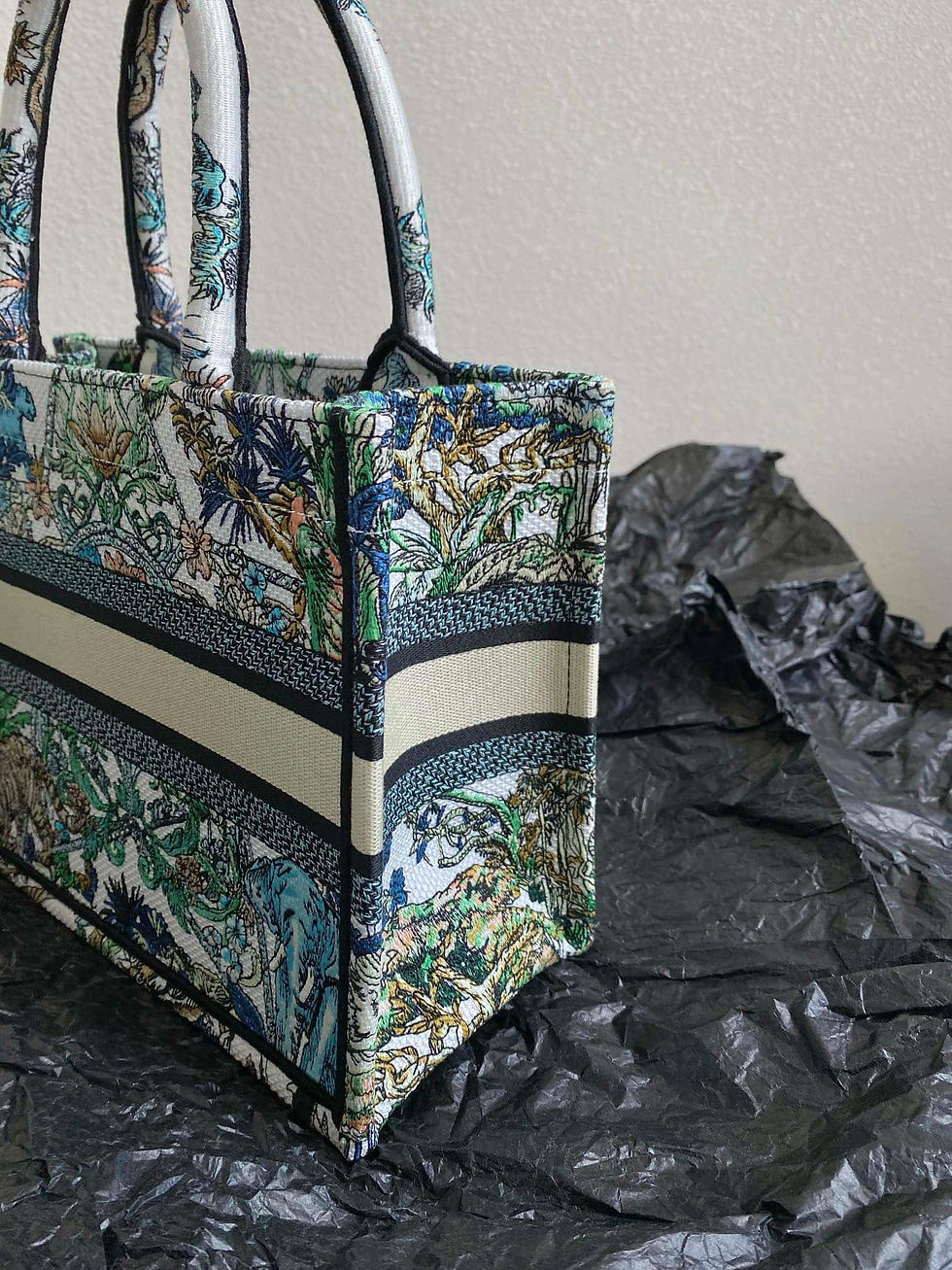 Miniaturbild: Designer Bag Doir Book Tote - 833