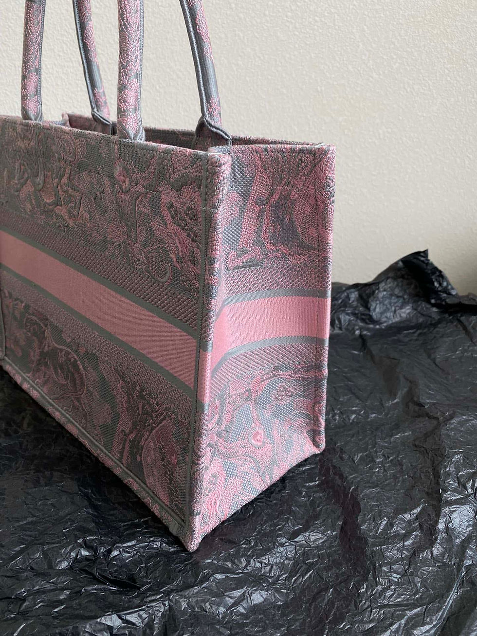 Thumbnail: Designer Embroidery bo-ok tote – DOR41