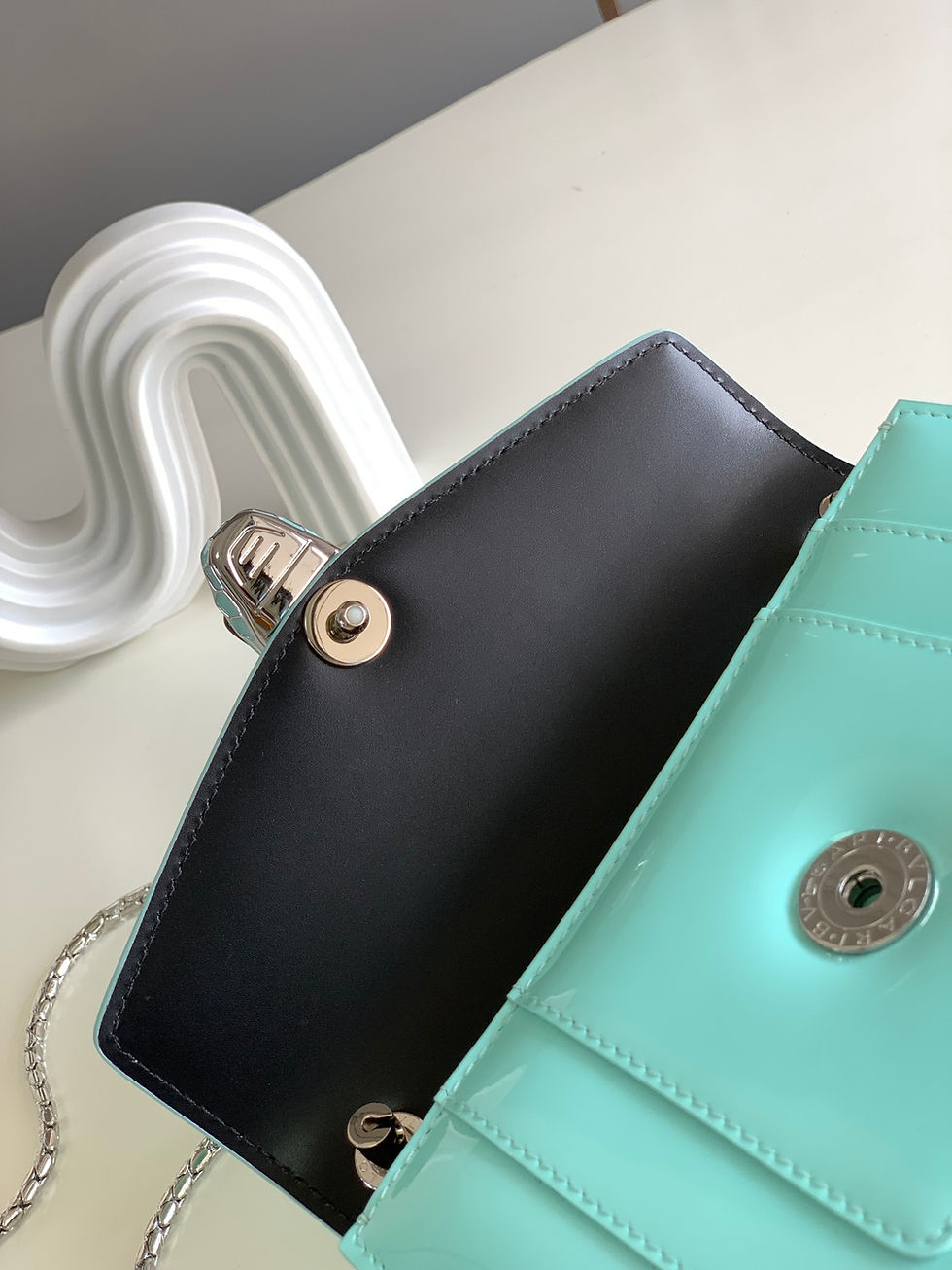 Thumbnail: Designer Bag Leather Bag BVLG
