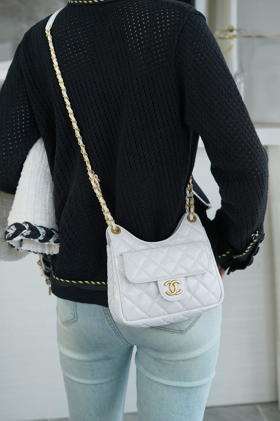 Thumbnail: 23c white wrinkled leather small hobo bag – CHL292