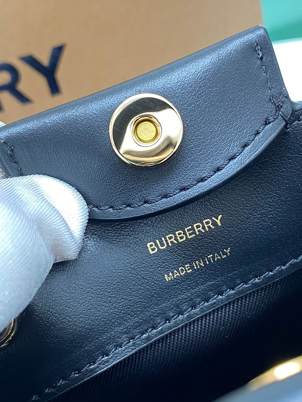 Thumbnail: Italian tanned leather bucket bag – BUR181