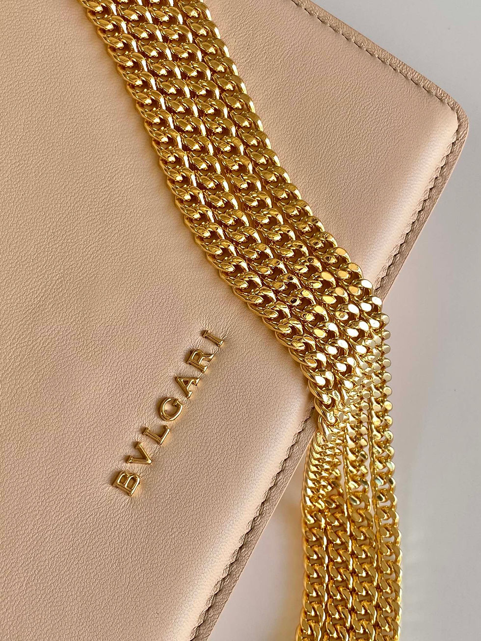 Thumbnail: Leather bag with chain strap, metal buc – BVL42