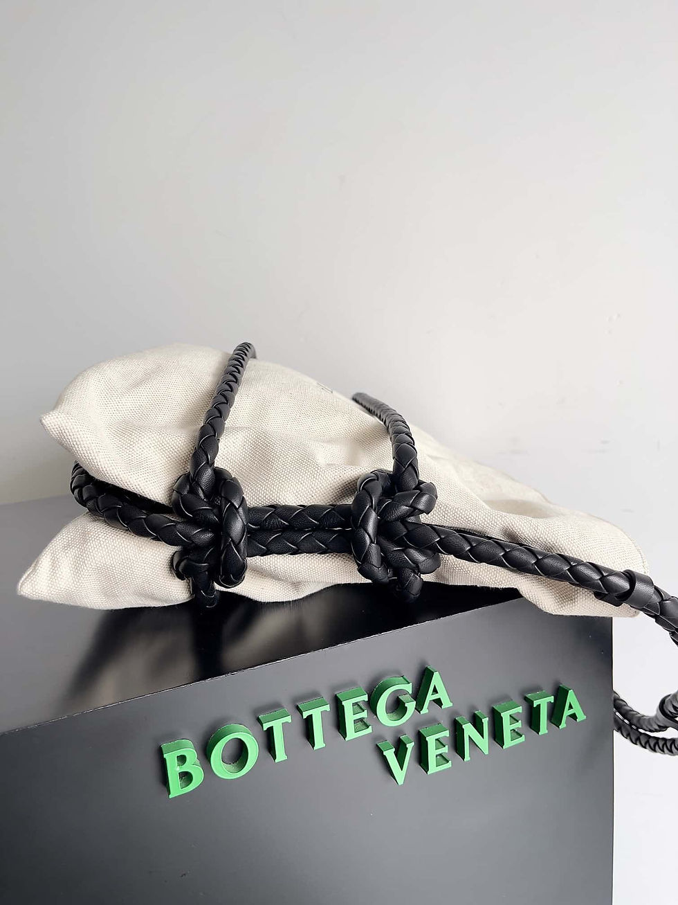Thumbnail: Limited Knotted Canvas Tote Bag – BOT9