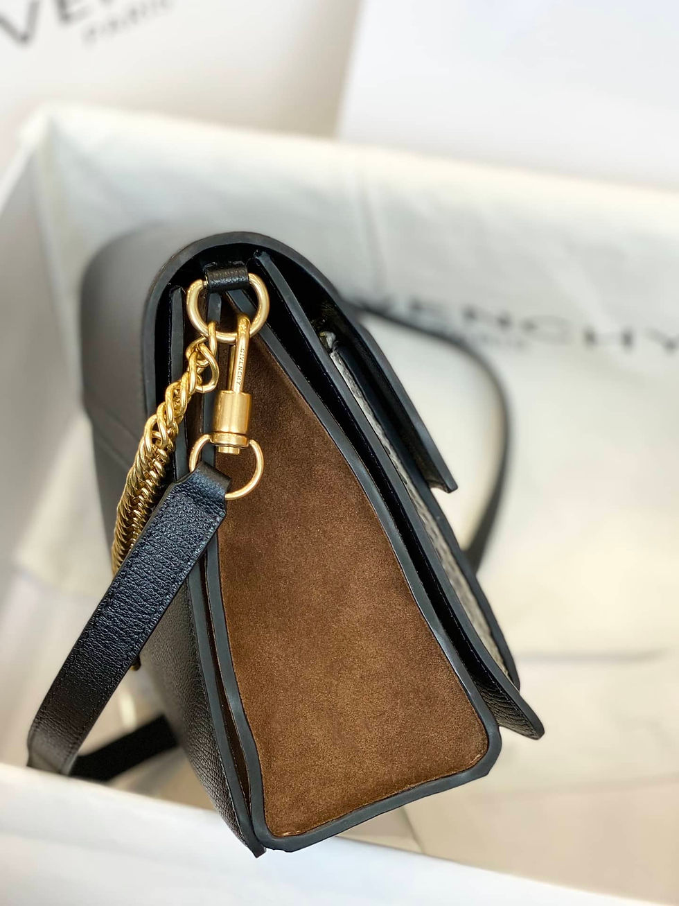 Thumbnail: Designer Bag Leather Bag GVNCHY