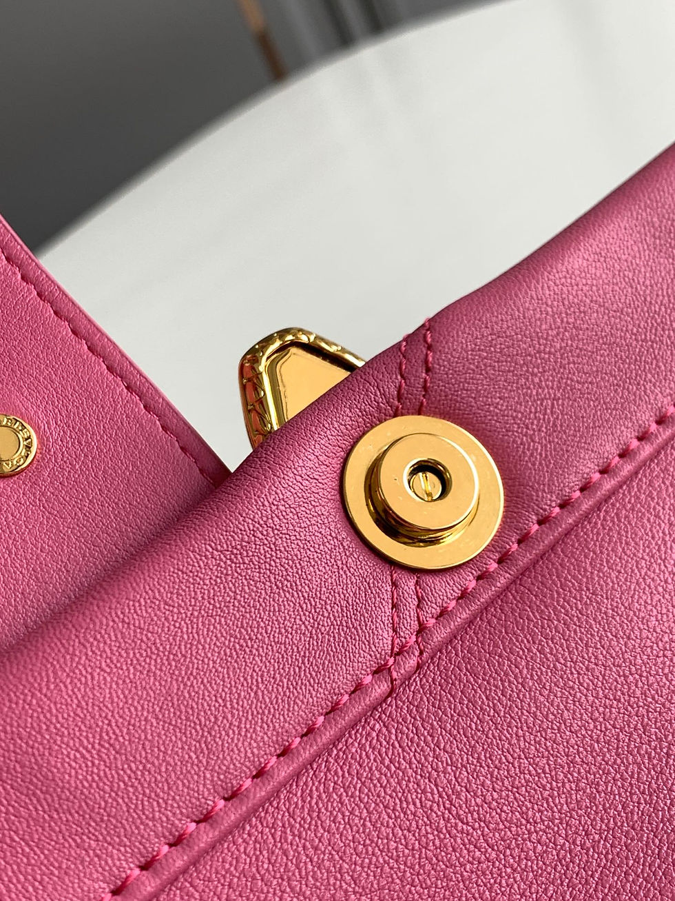 Thumbnail: Designer Bag Leather Bag BVLG