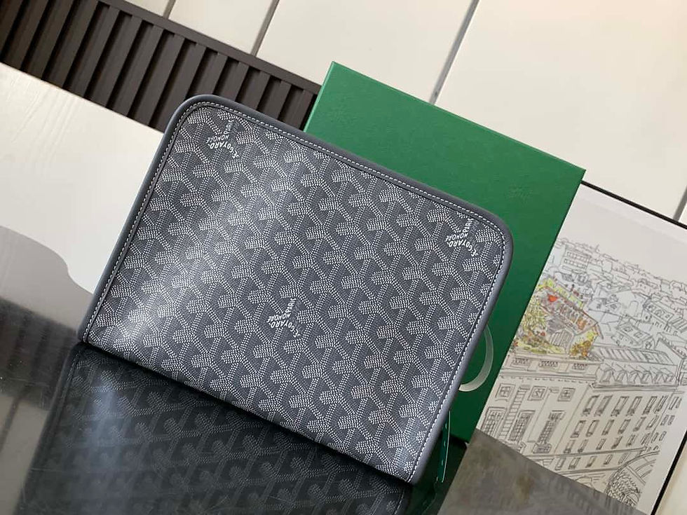 Thumbnail: handy raffia wallet with chain strap – GOY69
