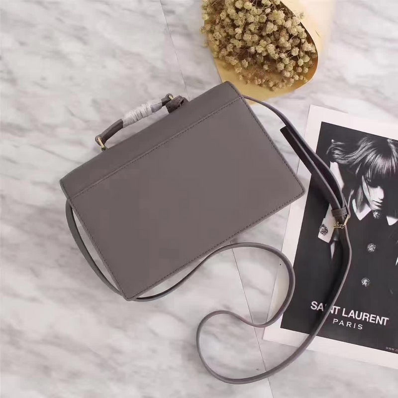 Thumbnail: structured leather shoulder bag with card slots – SLY150