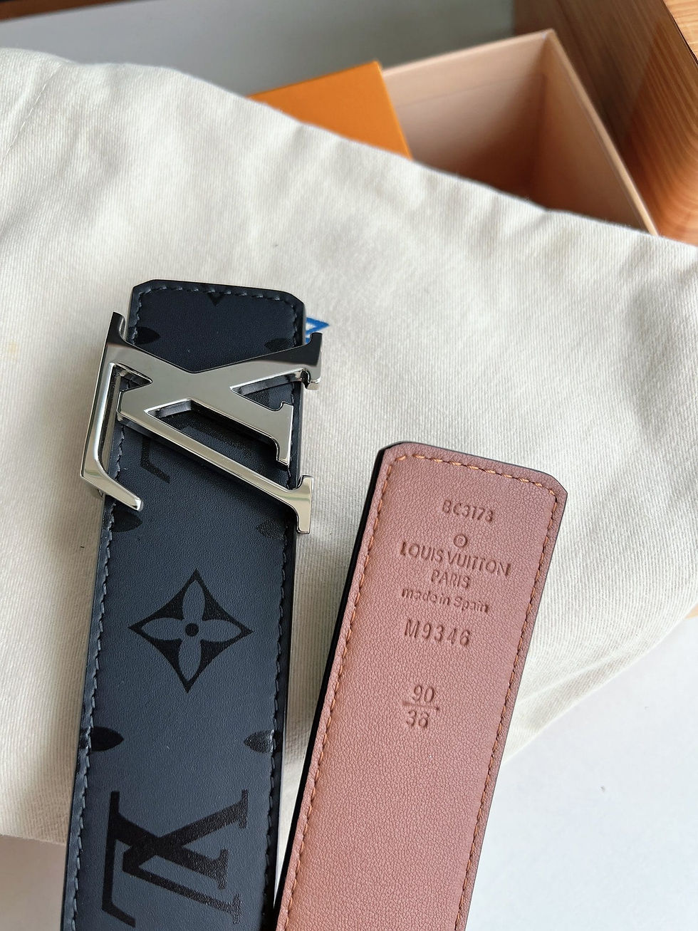 Miniaturbild: Designer Leather Belt LOV Belt - 5592
