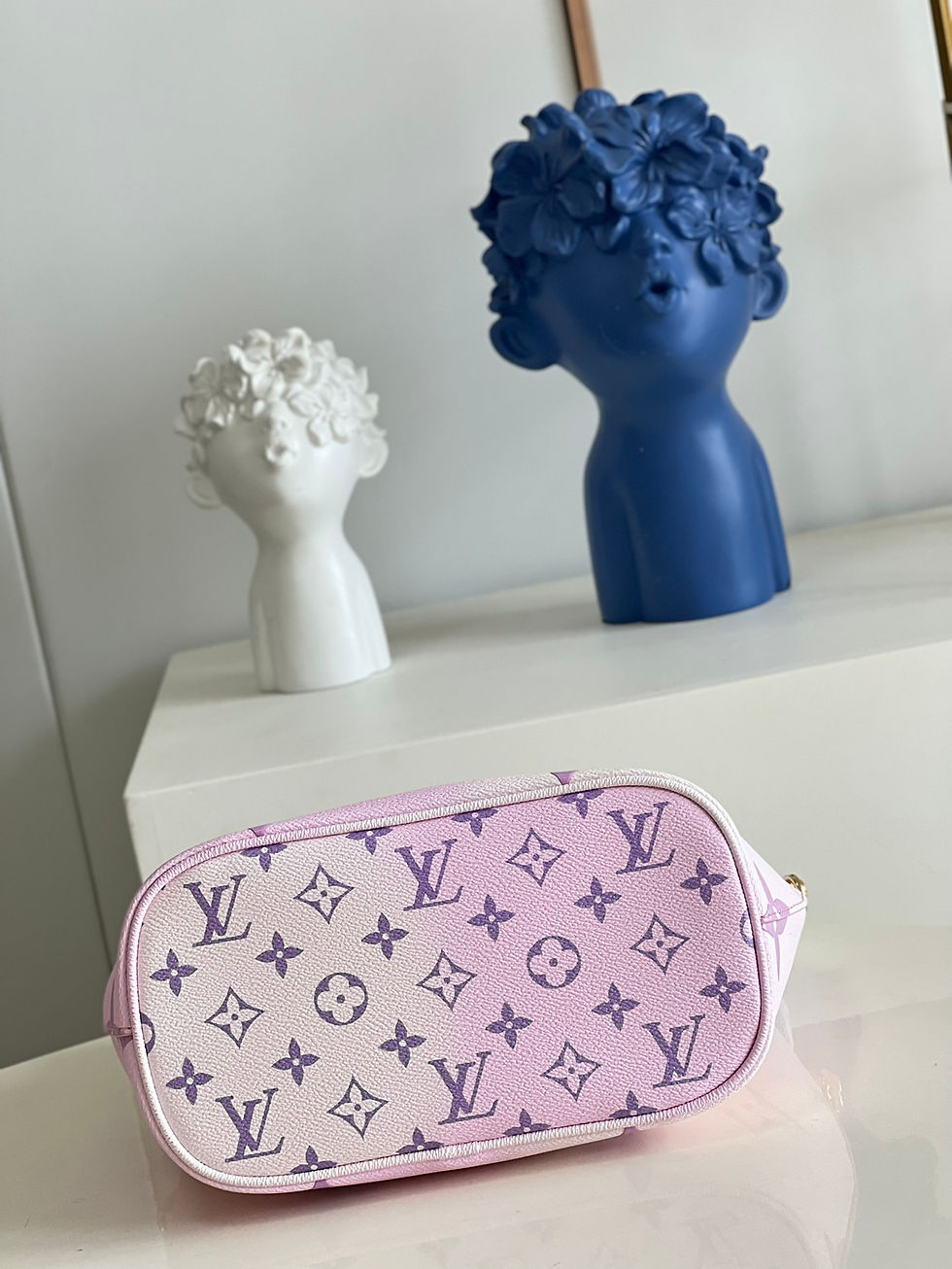 Thumbnail: Marshmallow Summer Limited Gradient Colour Handbag – LUV1068