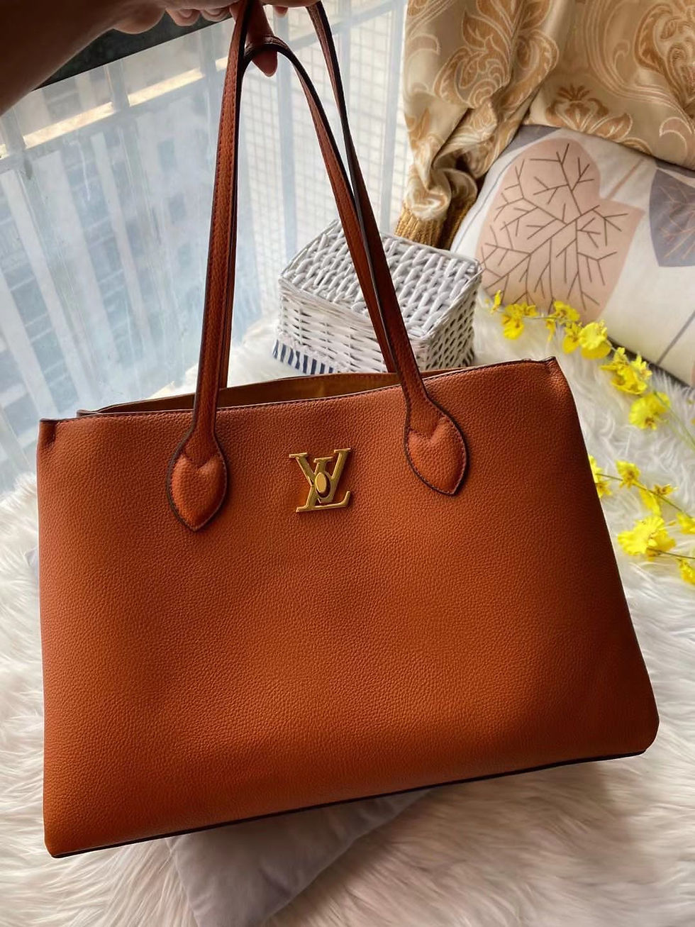 Miniaturbild: Designer Bag,Apparels,Shoes & Jewelry