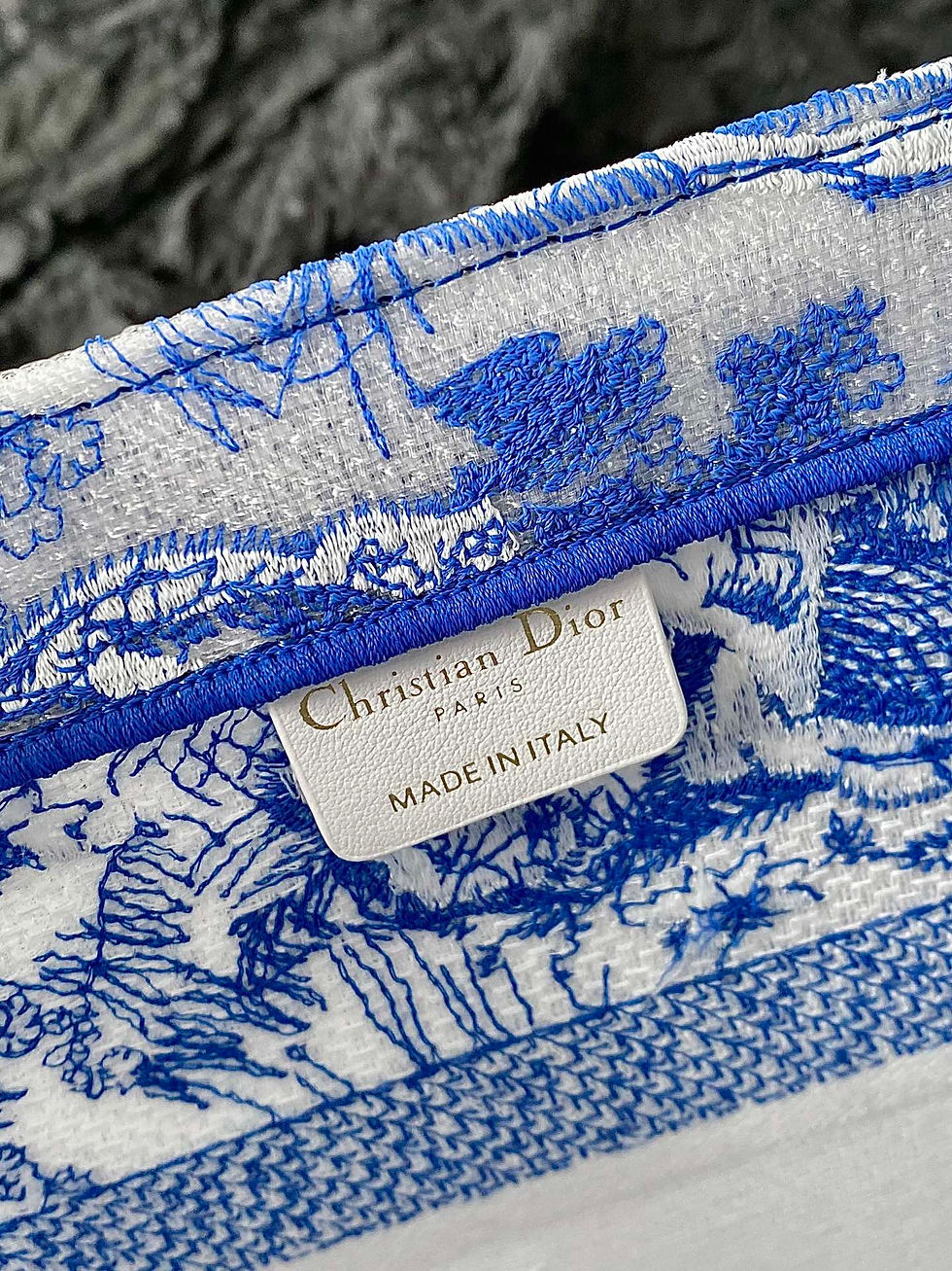 Thumbnail: Designer Embroidery bo-ok tote – DOR61
