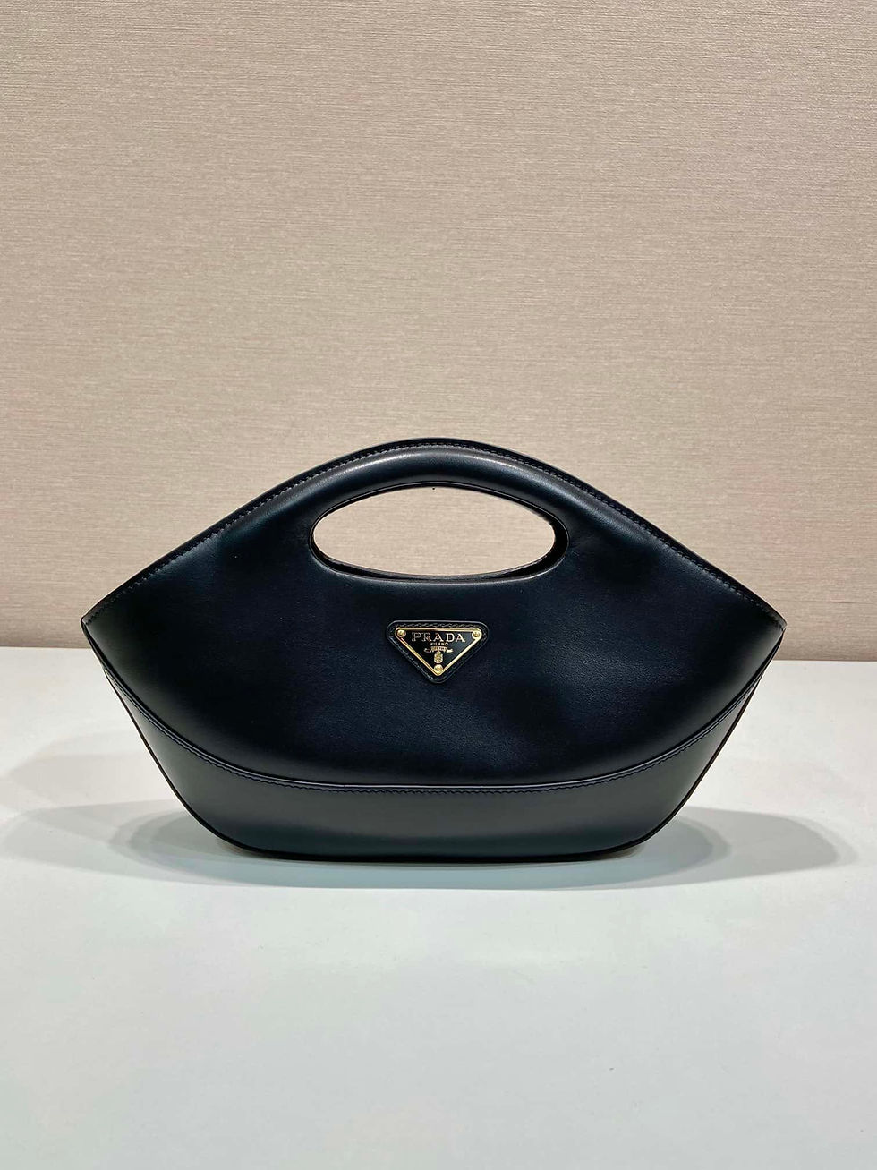 Thumbnail: Prada Dumpling Leather Cut-Out Shoulder Bag Black