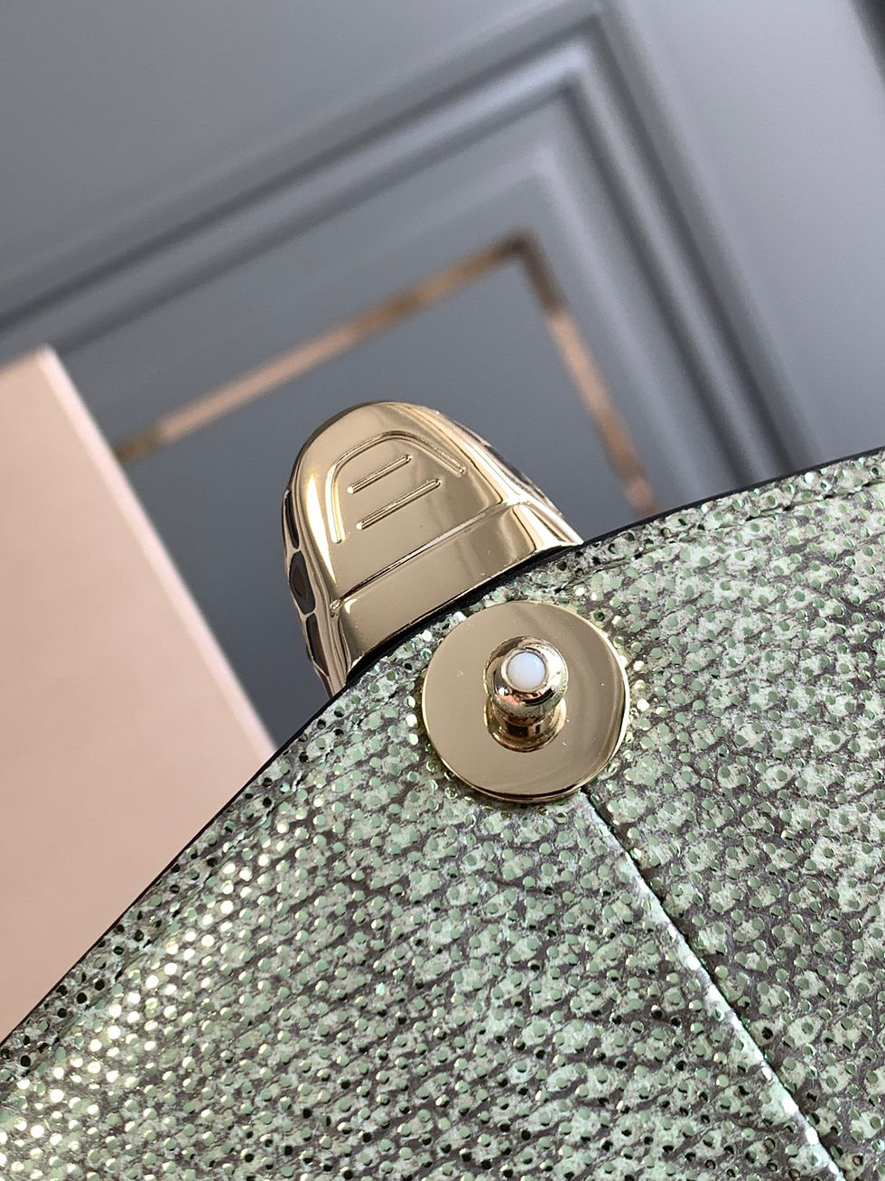 Thumbnail: Leather bag with chain strap, metal buc – BVL38