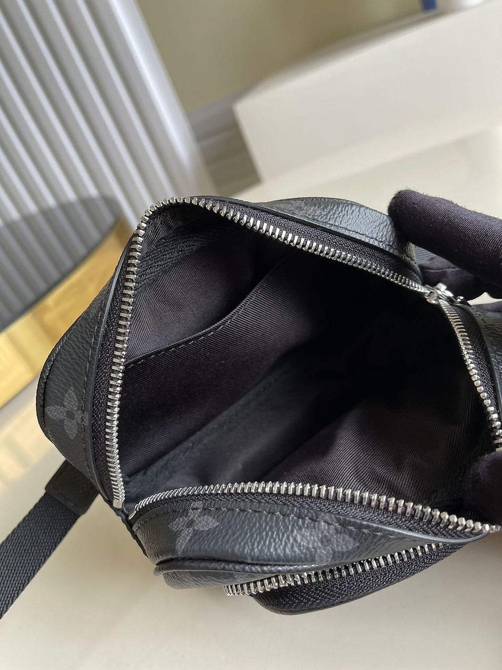 Thumbnail: Outdoor Pouch – LUV1208