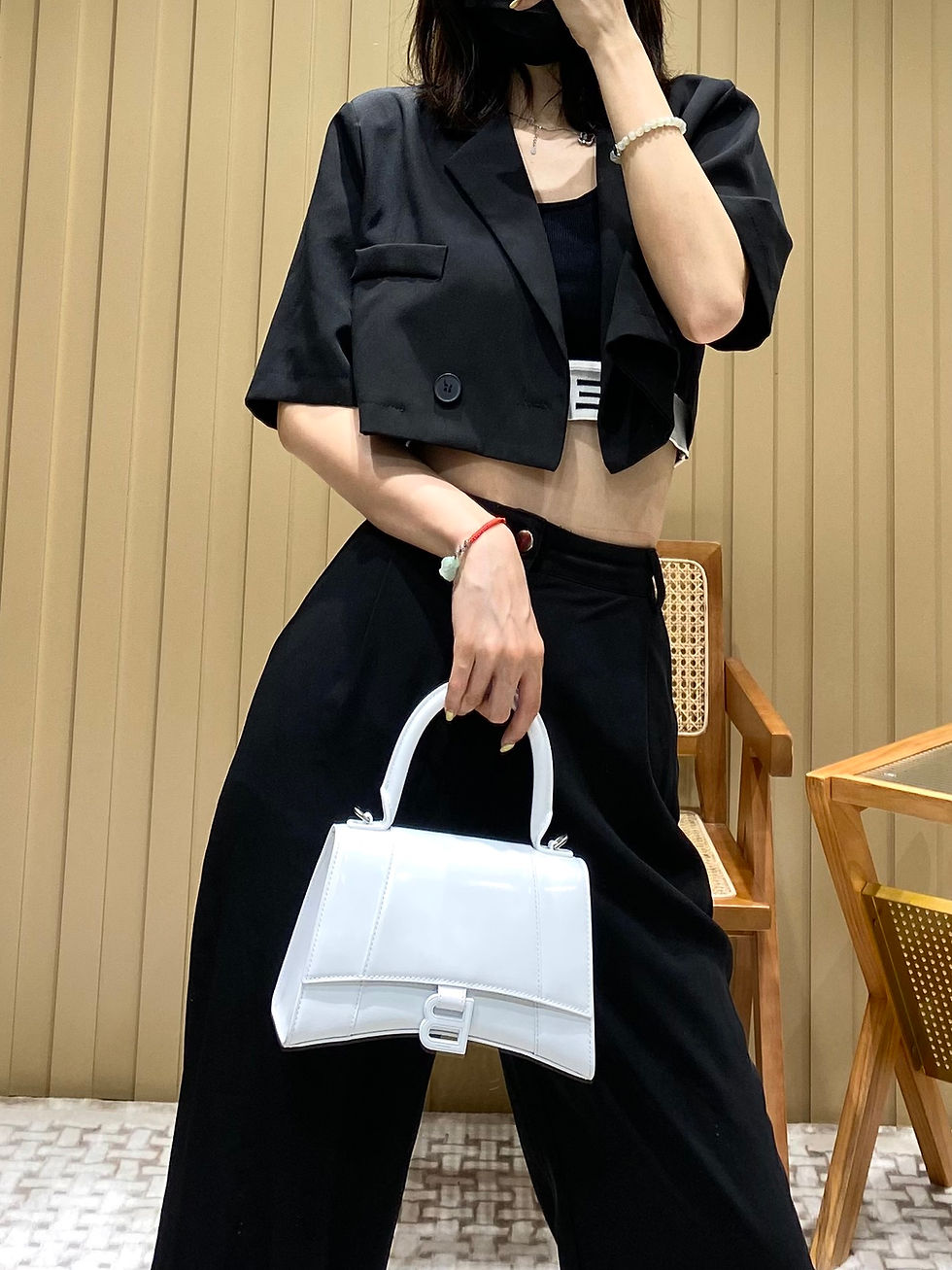 Thumbnail: Balenciaga Hourglass S 23CM Plain hourglass bag white/white buckle