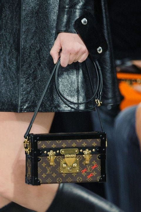 Miniaturbild: Designer Bag,Apparels,Shoes & Jewelry