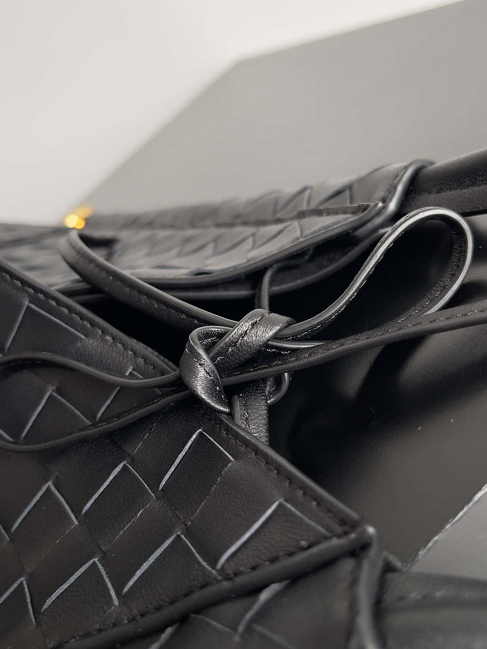 Thumbnail: Yang Mi's Latest Bag Solstice Shoulder Bag Black – BOT182