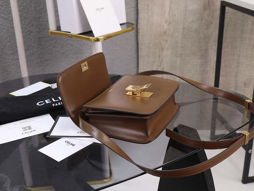 Thumbnail: Compact Box Shoulder Bag – CL250