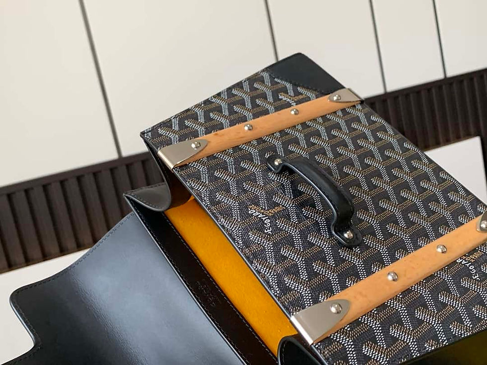 Thumbnail: refined faux leather tote bag with chain strap – GOY353