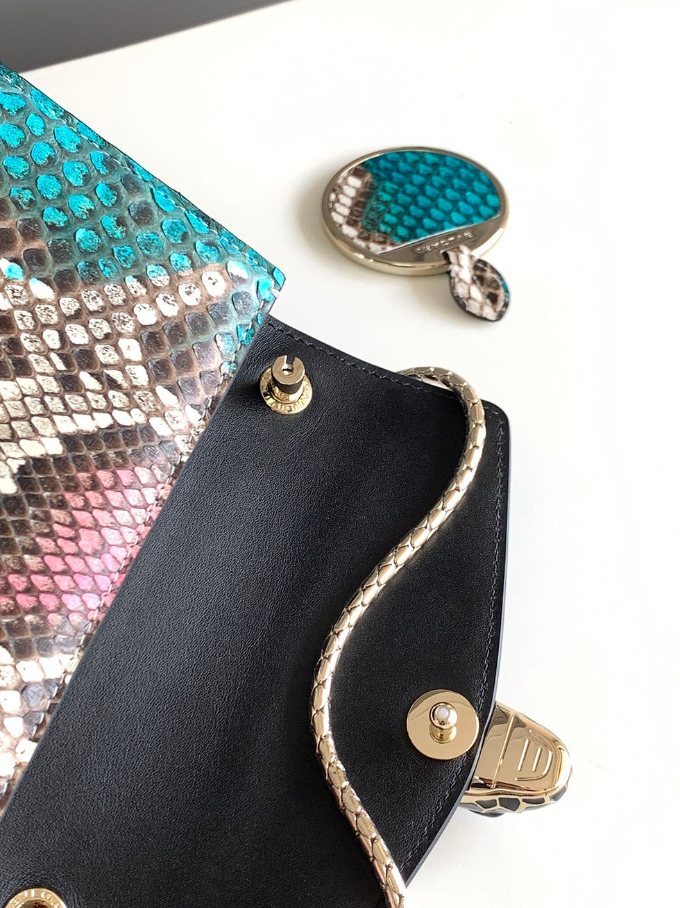 Thumbnail: Designer Bag Leather Bag BVLG