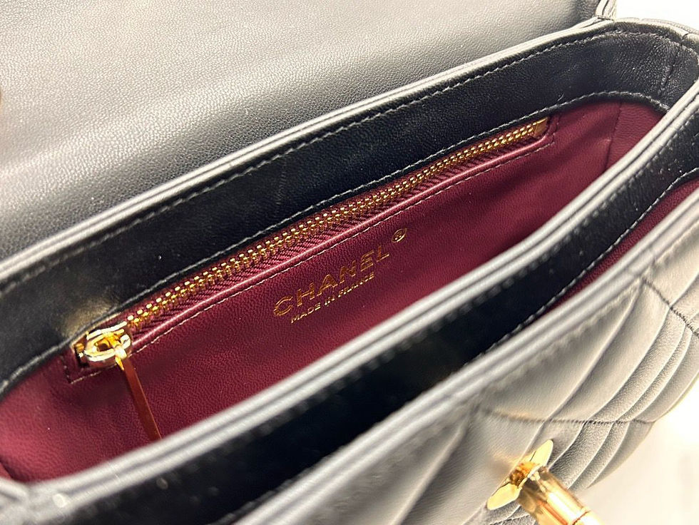 Thumbnail: Classic Quilted Flap Top Handle Bag with Chain Strap - CHL352