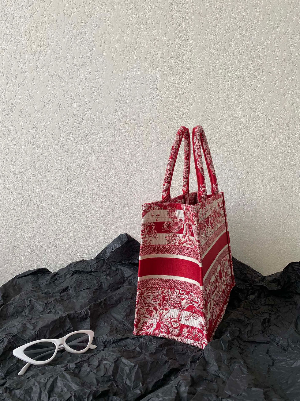 Thumbnail: Designer Embroidery bo-ok tote 36.5cm red tiger pattern – DOR68
