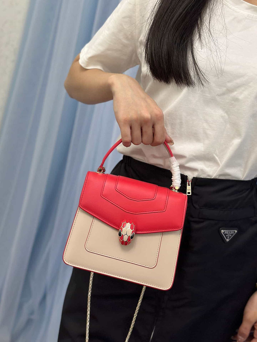 Thumbnail: Designer Bag Leather Bag BVLG