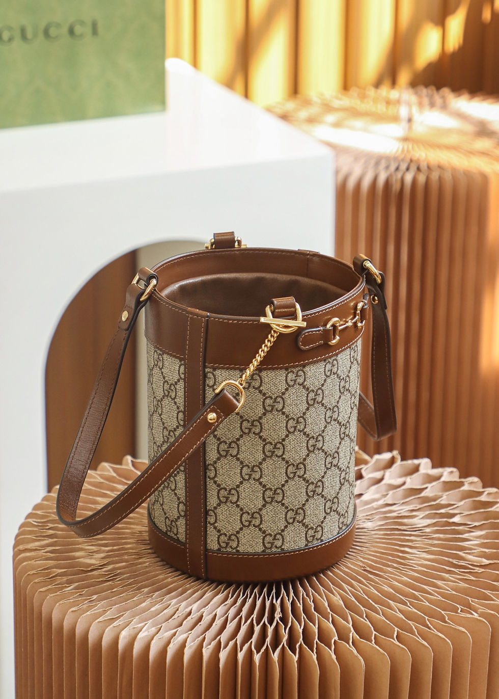 Thumbnail: Gucci Replica Horsebit Bucket Bag – Fake Gucci Knock Off Leather Horse Lock