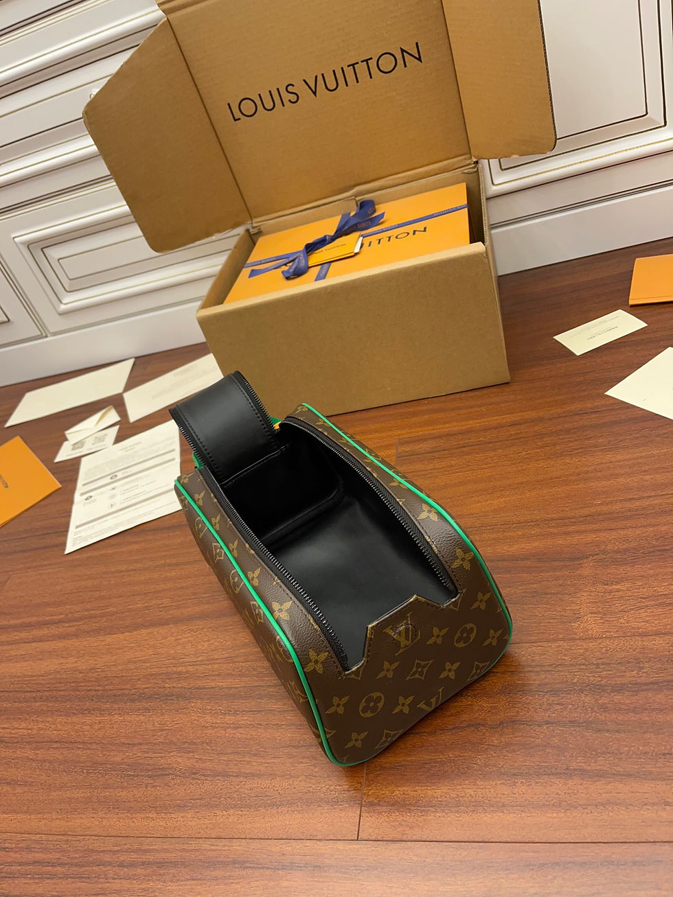 Thumbnail: Dopp Kit – LUV1140