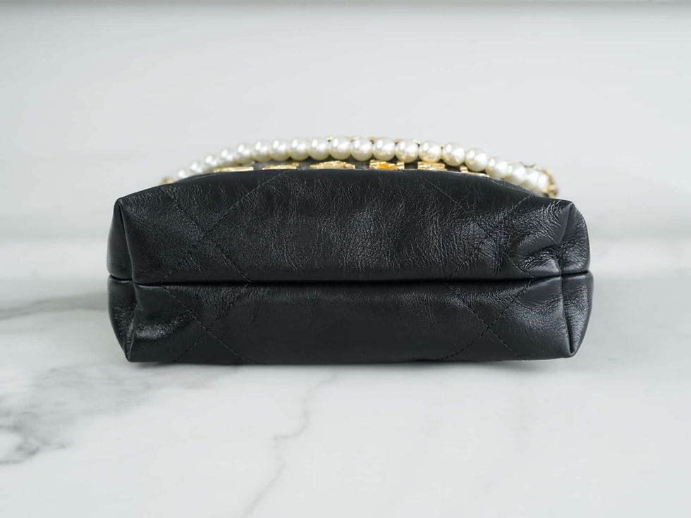 Thumbnail: 23s 22mini pearl chain bag – CHL154