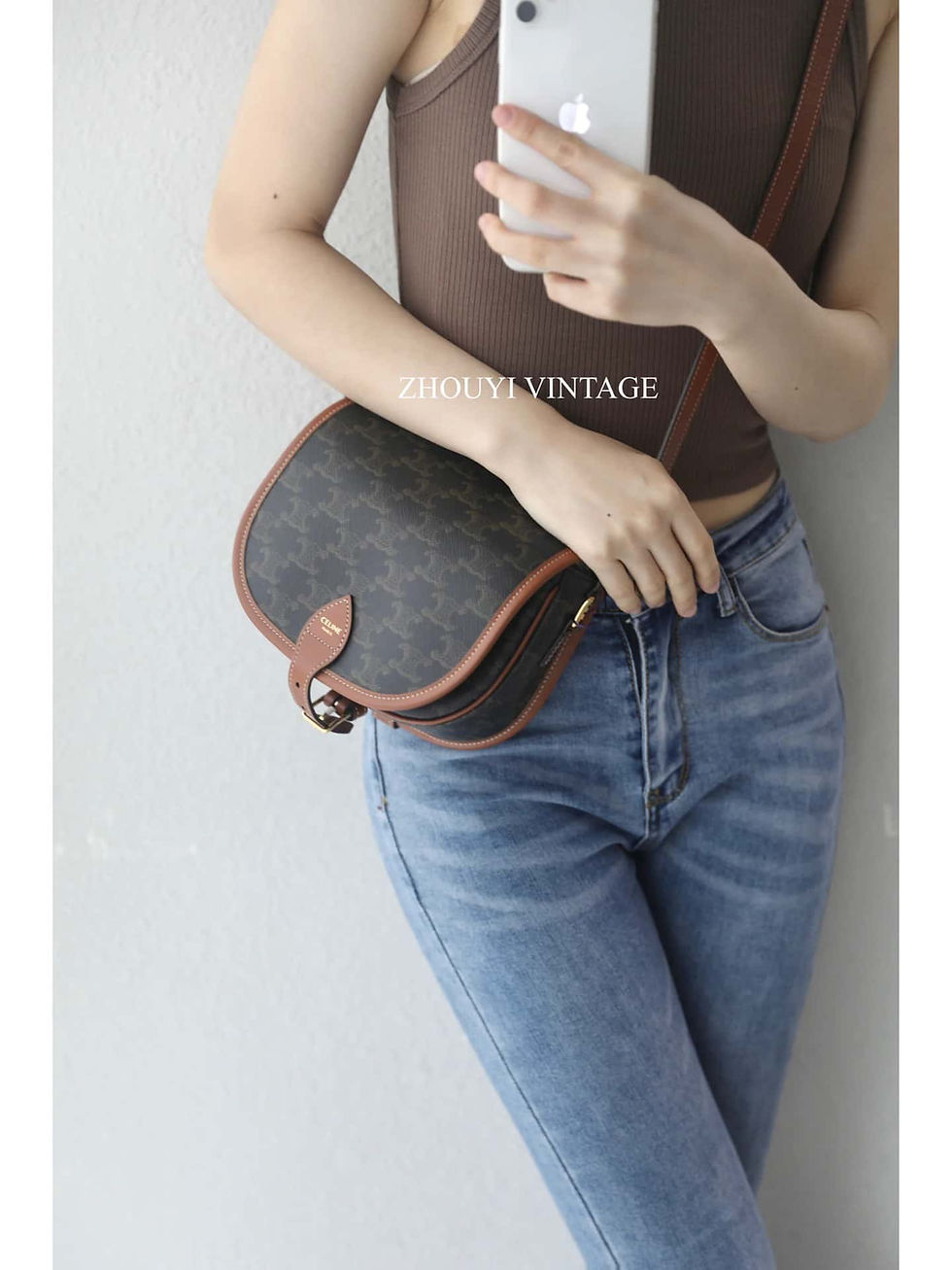 Thumbnail: Folco Triomphe Saddle Bag – CEL279