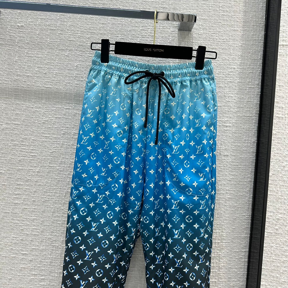 Thumbnail: Lov23 early spring refreshing gradient blue suit