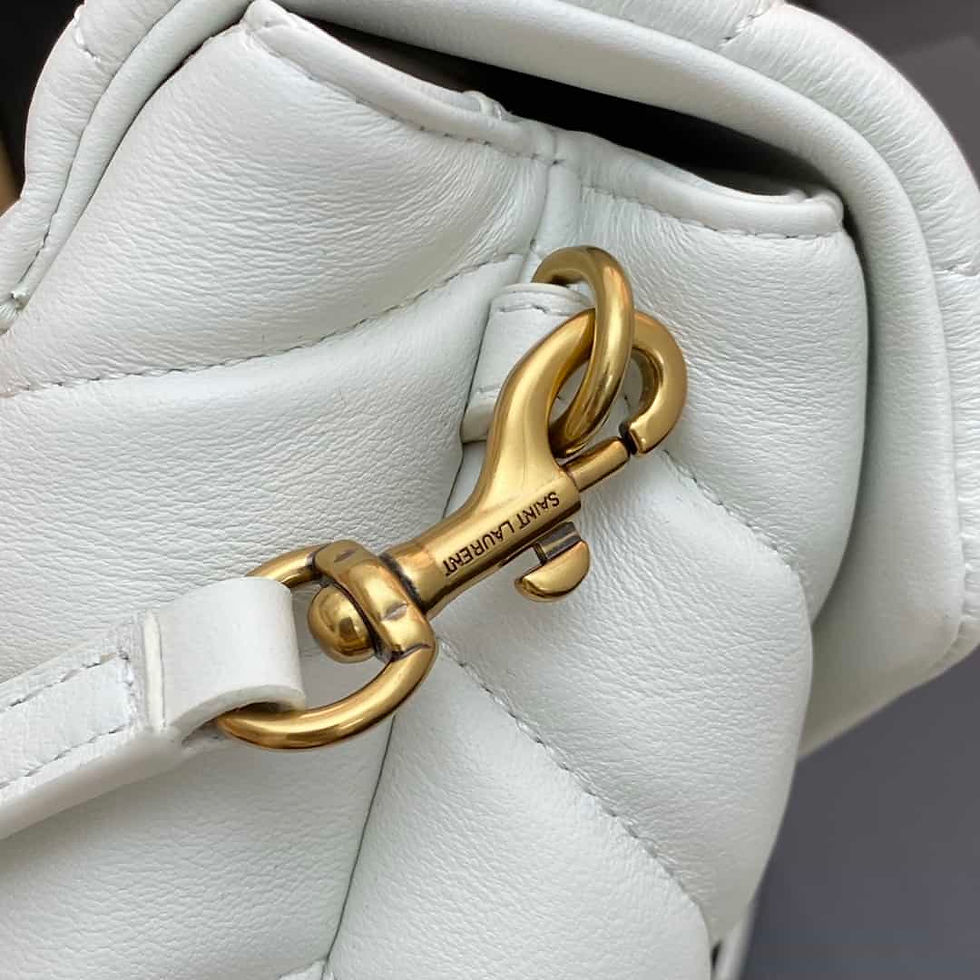 Thumbnail: soft leather shoulder bag with gold hardware – SLY68