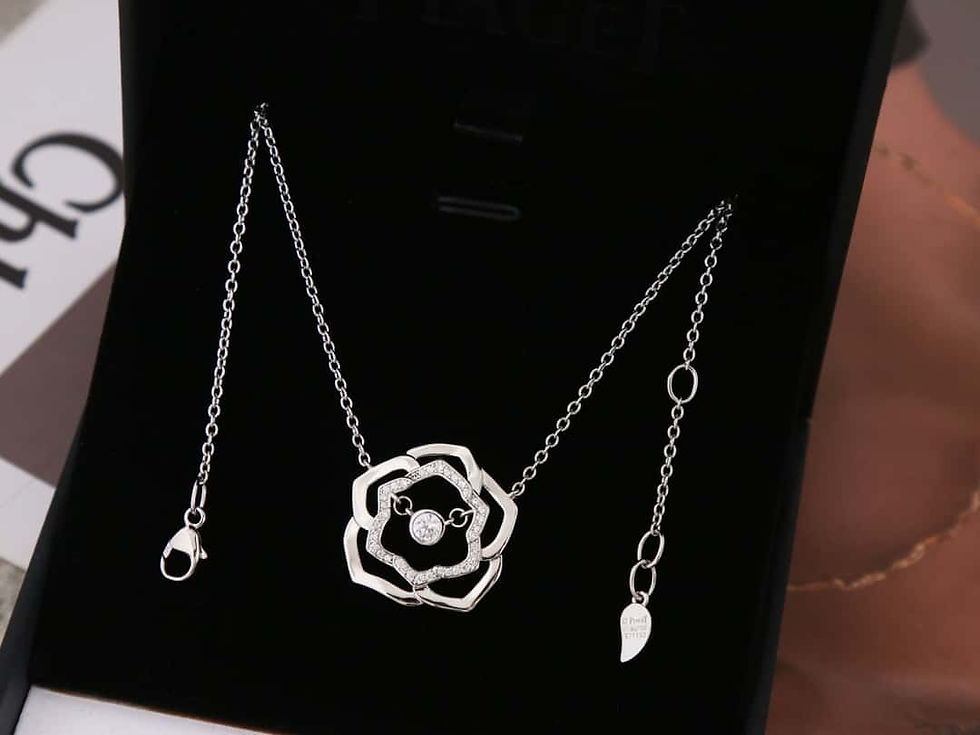 Thumbnail: Earl Piaget Rose Necklace