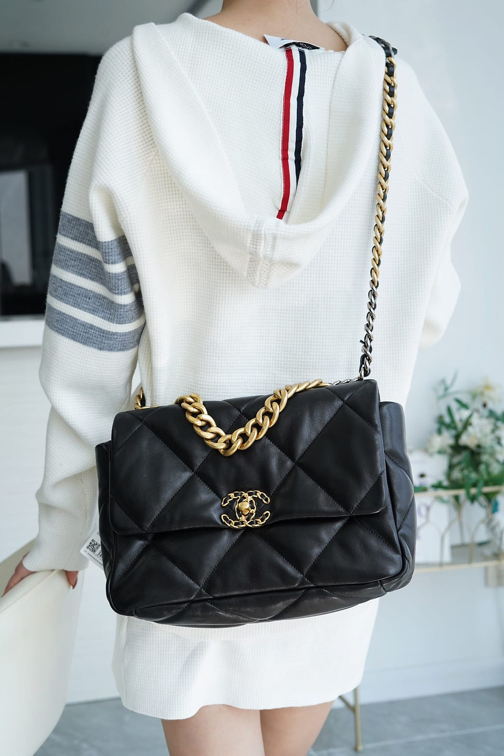 Thumbnail: medium 30cm 19bag black gold – CHL110