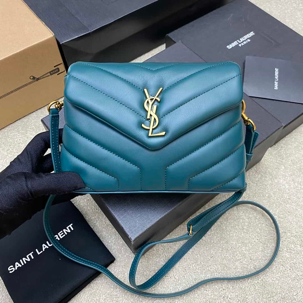 soft leather shoulder bag with gold hardware – SLY50