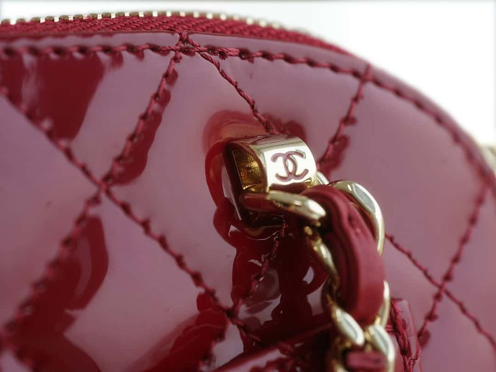 Thumbnail: 23s small patent leather shell bag – CHL171