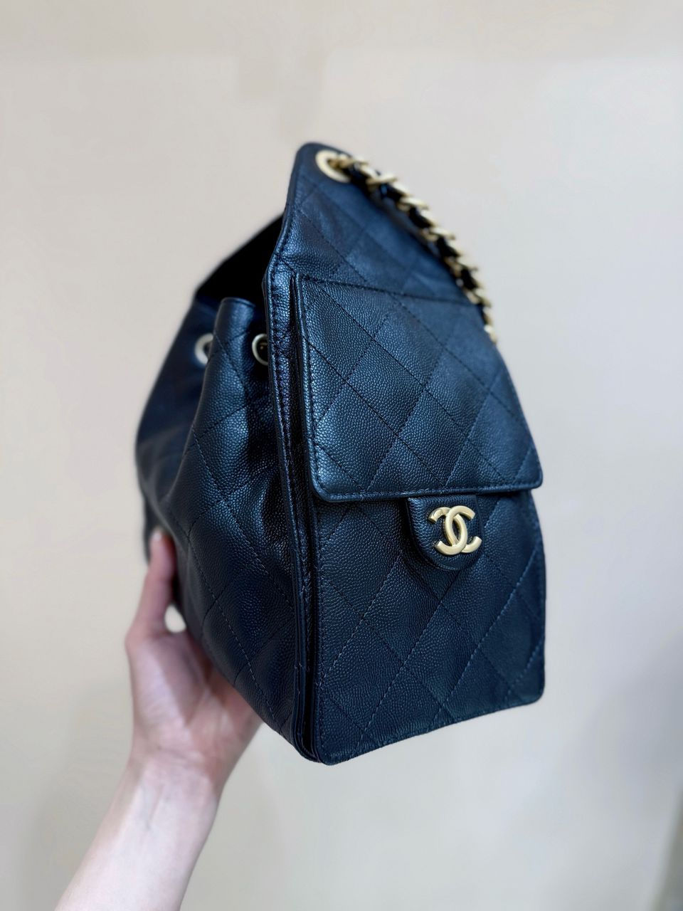 Thumbnail: Designer 25 Small Handbag – Black Grained Calfskin & Gold-Tone Metal -  CHL350