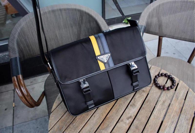 Thumbnail: Messenger Bag Black 32X22X7Cm – PAR174