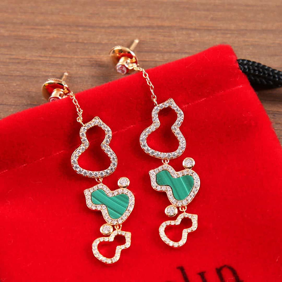 Miniaturbild: Designer Jewelry & Apparels