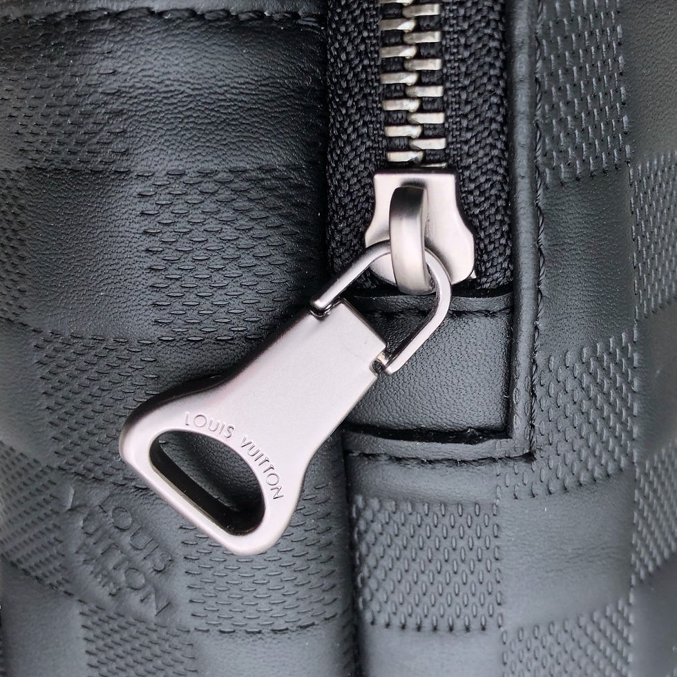 Thumbnail: Avenue Sling Bag – LUV616