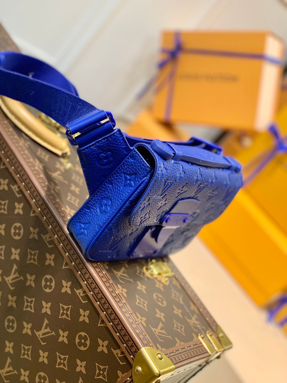 Thumbnail: S Lock Sling Inspired Bag – LUV1039