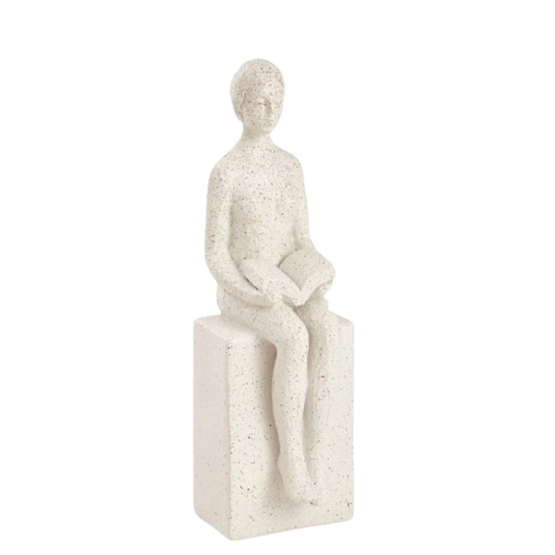 Escultura mulher em polirresina