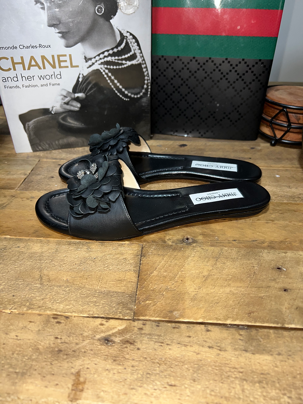 Thumbnail: Jimmy Choo Neave Slides 