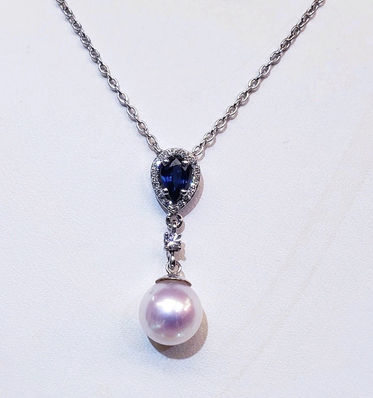 Custom-made Pearl and Sapphire Necklace