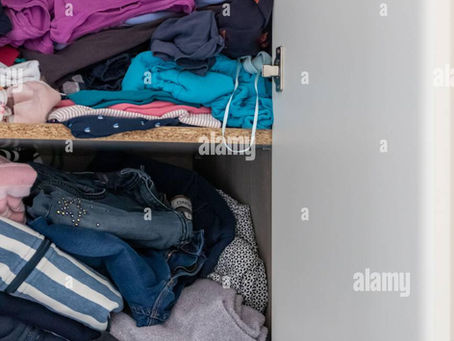 Vestiti da casa e vestiti della domenica:come le scelte di guardaroba influenzano autostima e immagine personale