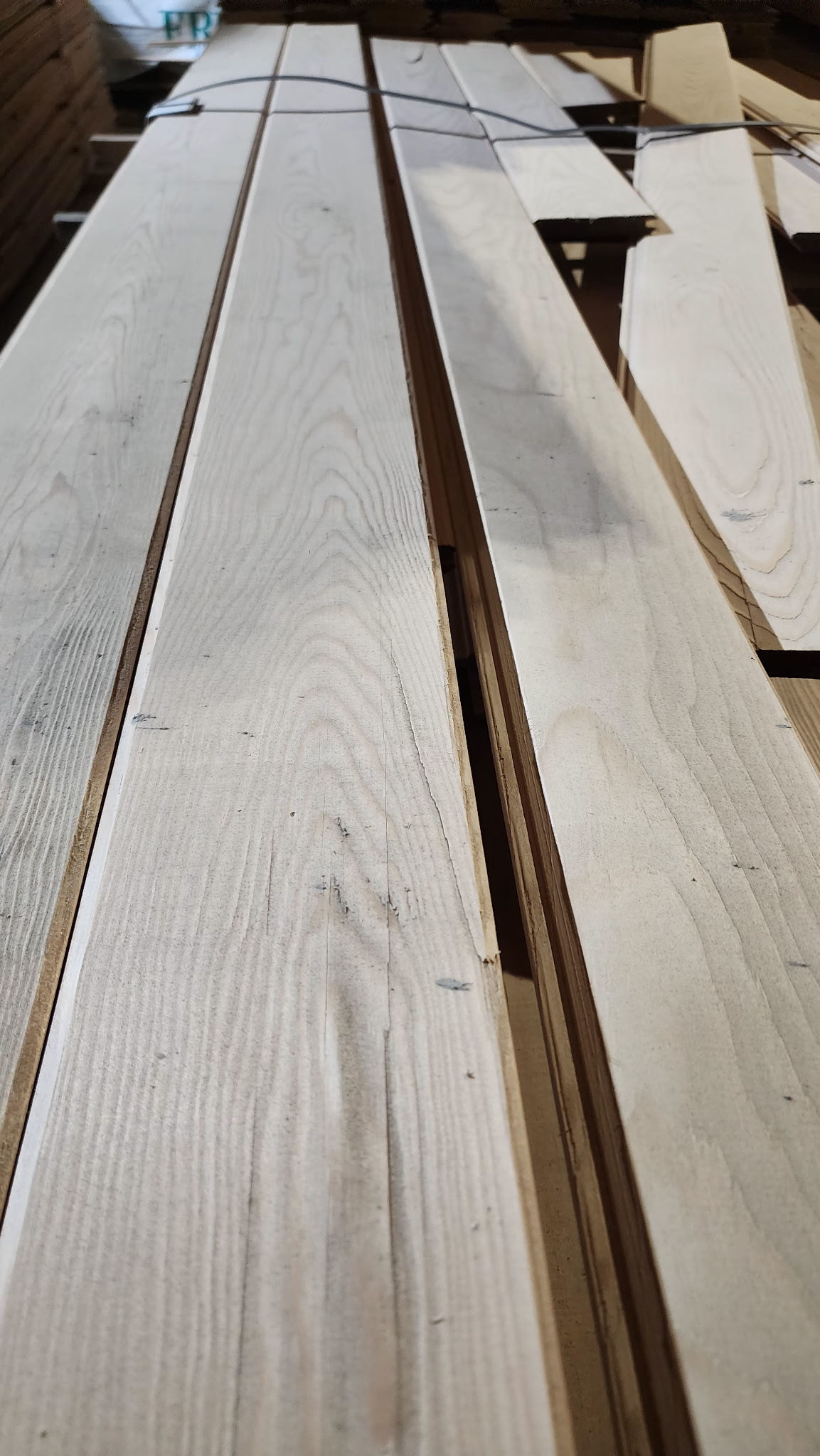 Clear Hemlock T & G V Joint